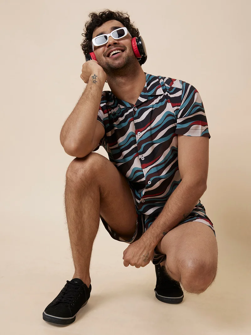 جلو باص Globus Men Black Casual Resort Co-Ords Set with Printed Shirt and Shorts